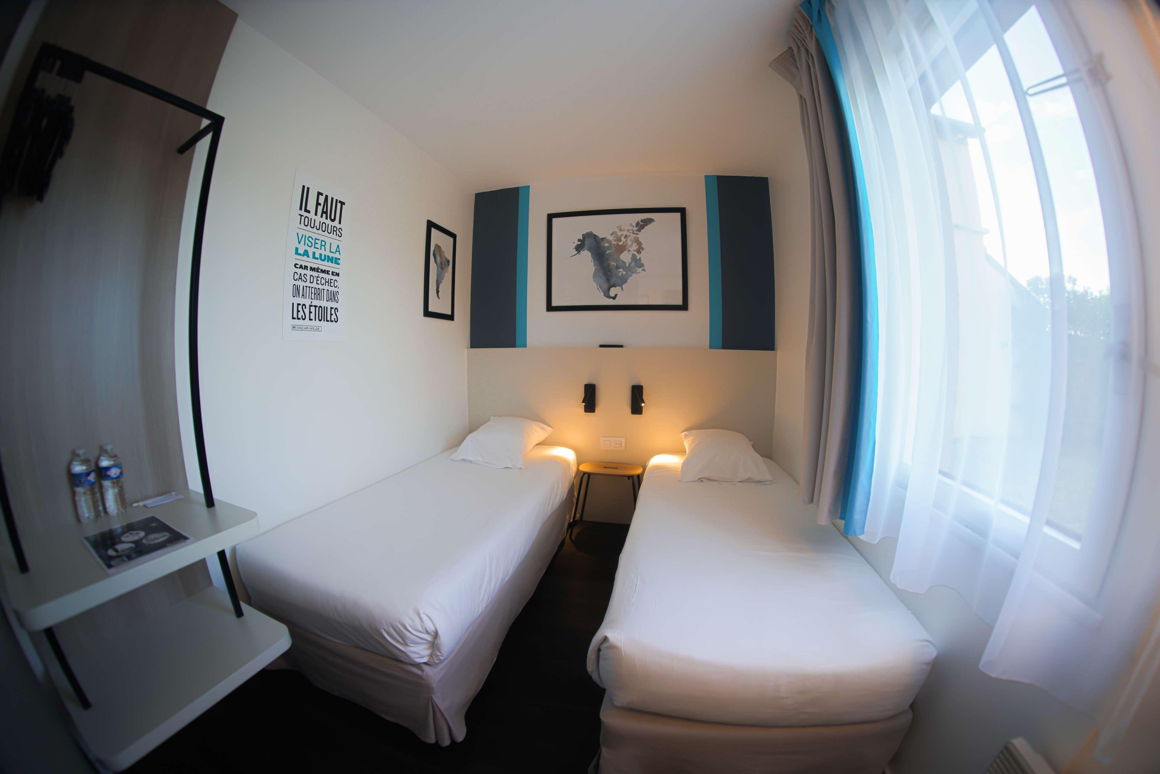 Kyriad Hotel La Flèche Zewnętrze zdjęcie