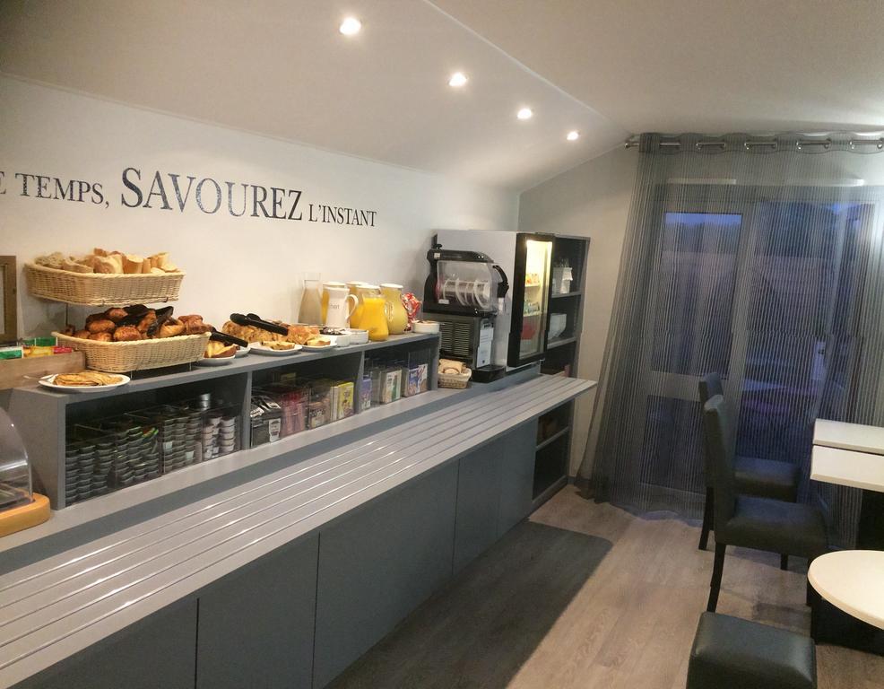 Kyriad Hotel La Flèche Zewnętrze zdjęcie