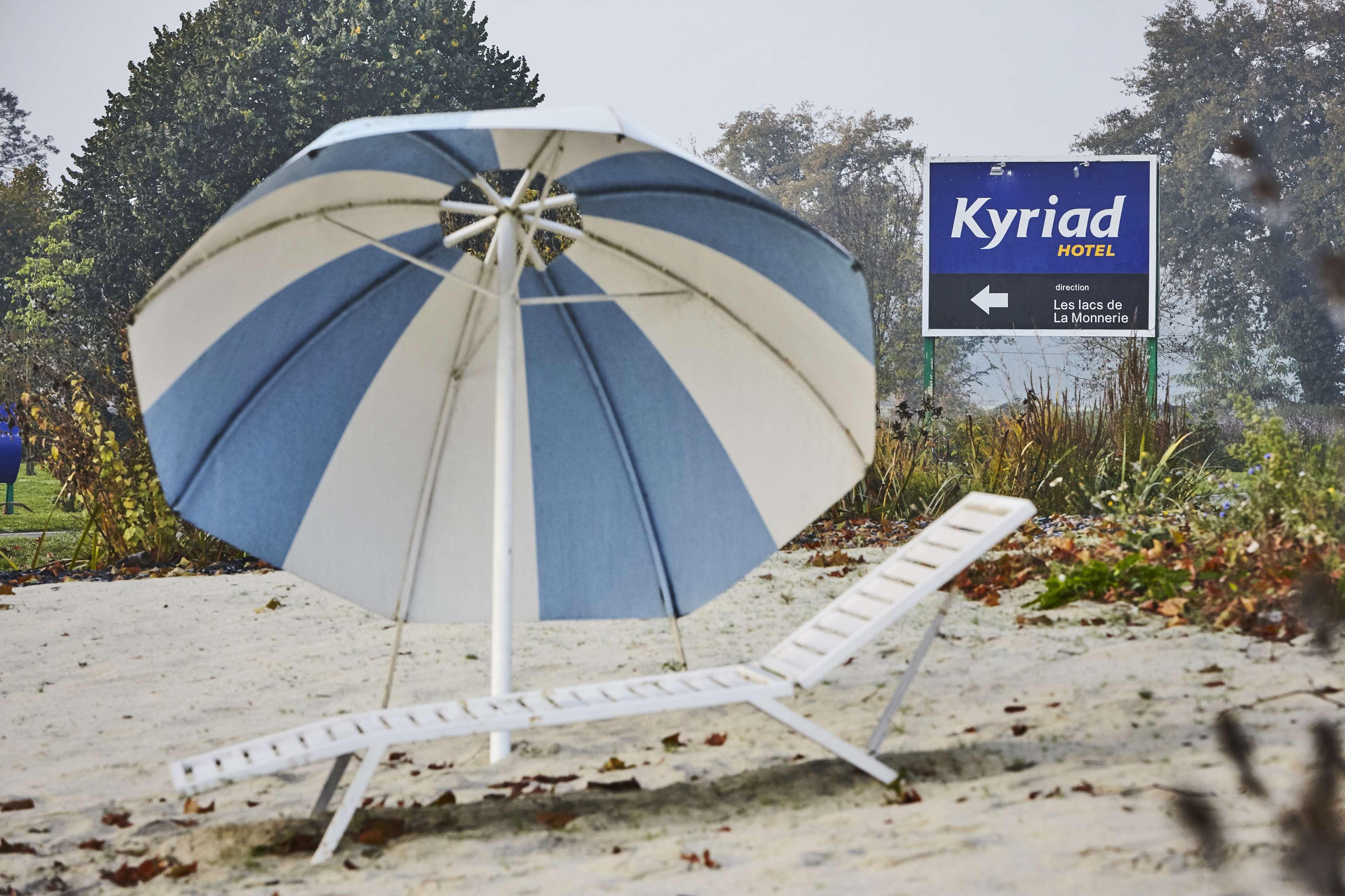 Kyriad Hotel La Flèche Zewnętrze zdjęcie