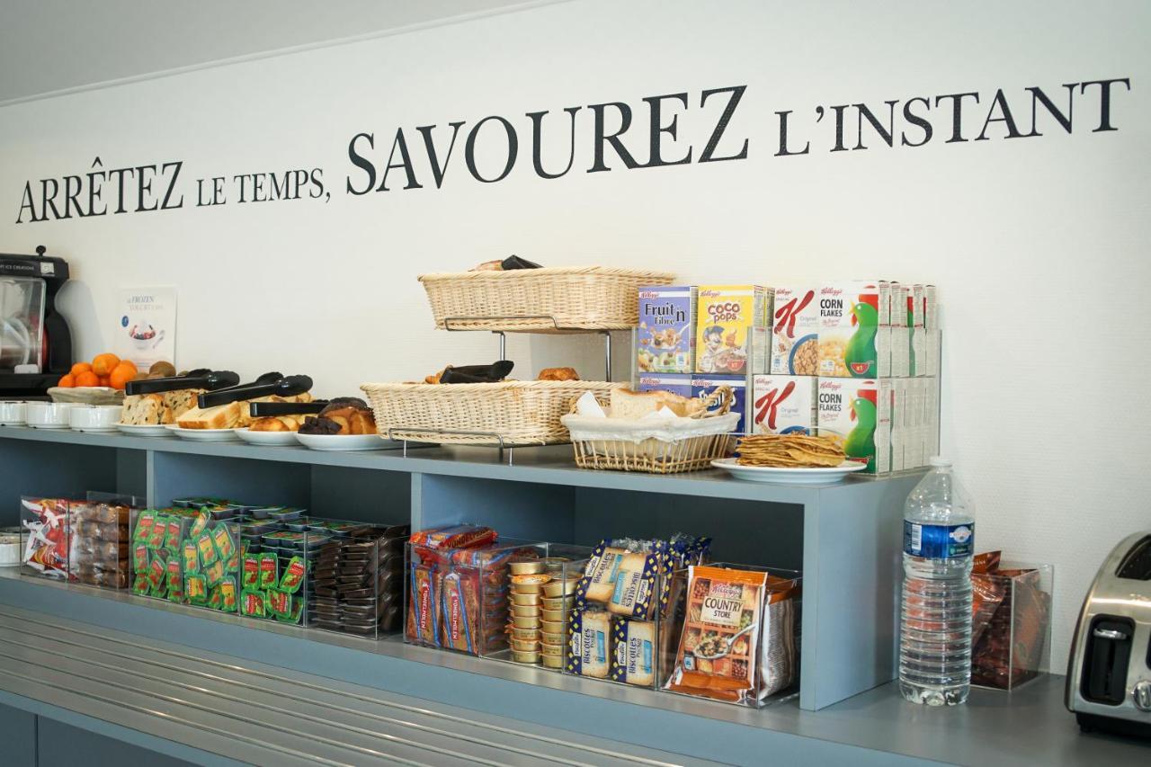 Kyriad Hotel La Flèche Zewnętrze zdjęcie